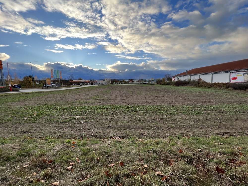 Thumbnail-Grundstück in Schwandorf 750.000,00 € 2206 m²