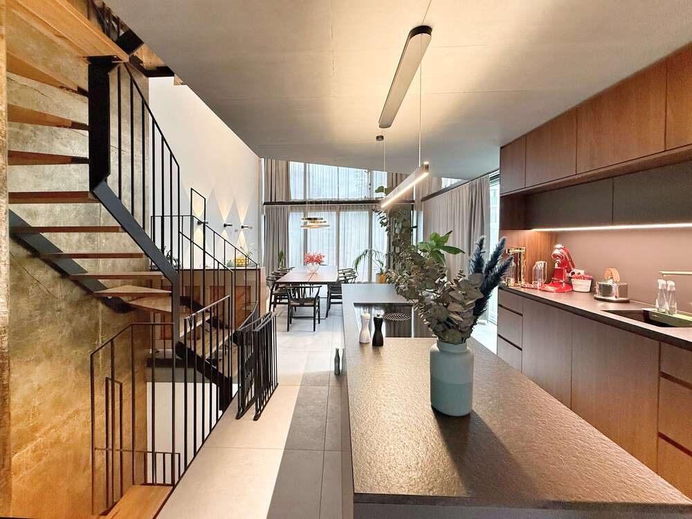 Thumbnail-Haus zum Mieten in München 3.950,00 € 180 m²