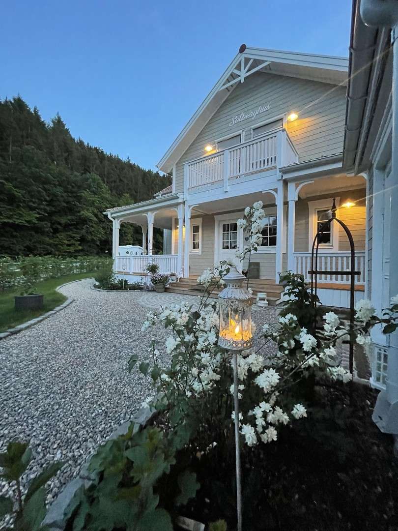 Thumbnail-Haus zum Kaufen in Dümpelfeld-Lückenbach 765.000,00 € 171 m²