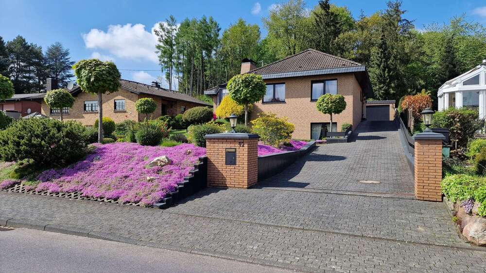 Thumbnail-Haus zum Kaufen in Königswinter-Eudenbach 635.000,00 € 183.94 m²