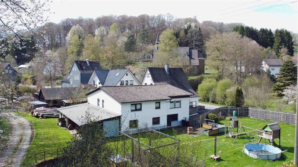 Thumbnail-Haus zum Kaufen in Morsbach , Sieg 450.000,00 € 251 m²