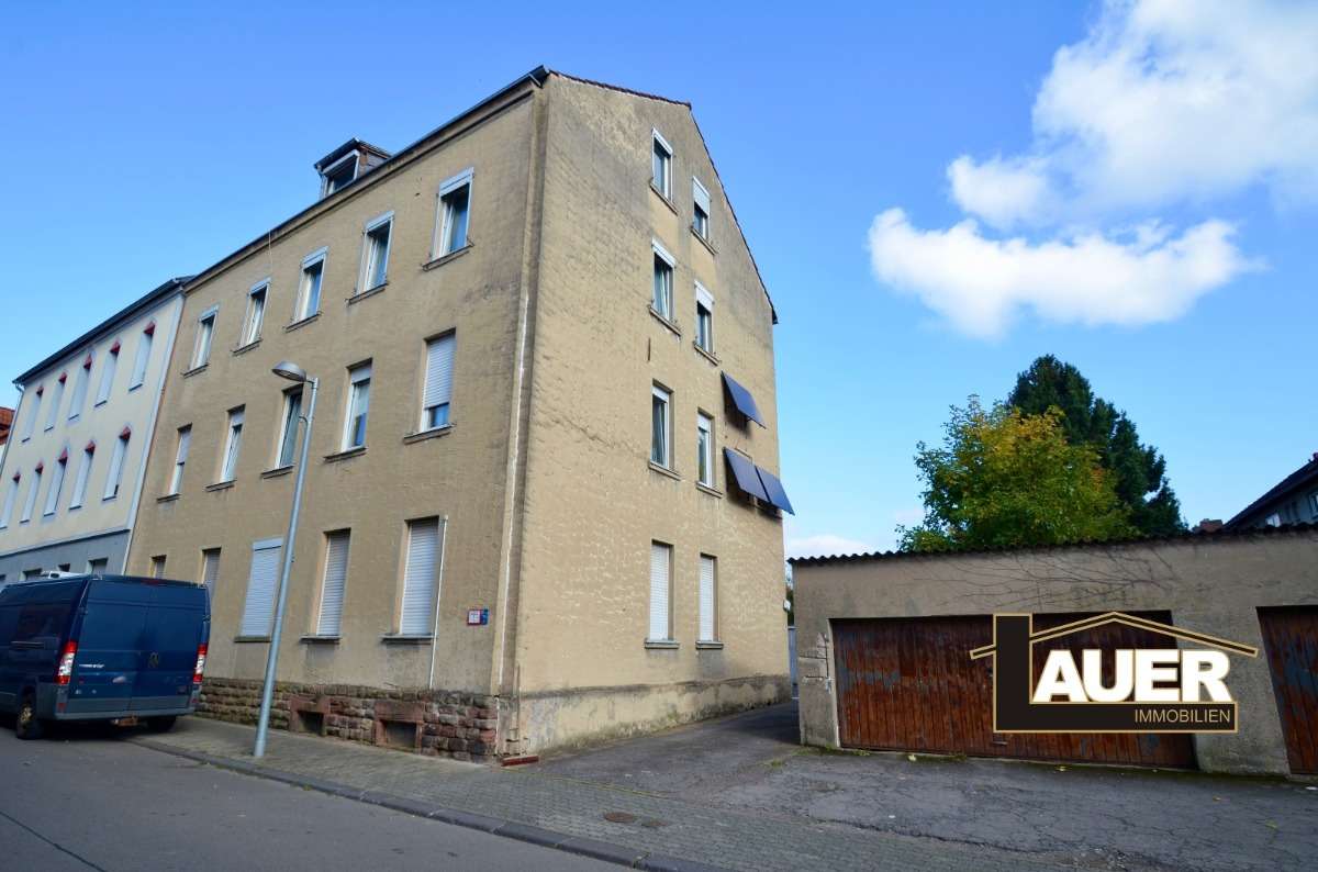 Thumbnail-Haus zum Kaufen in Saarbrücken 495.000,00 € 330 m²