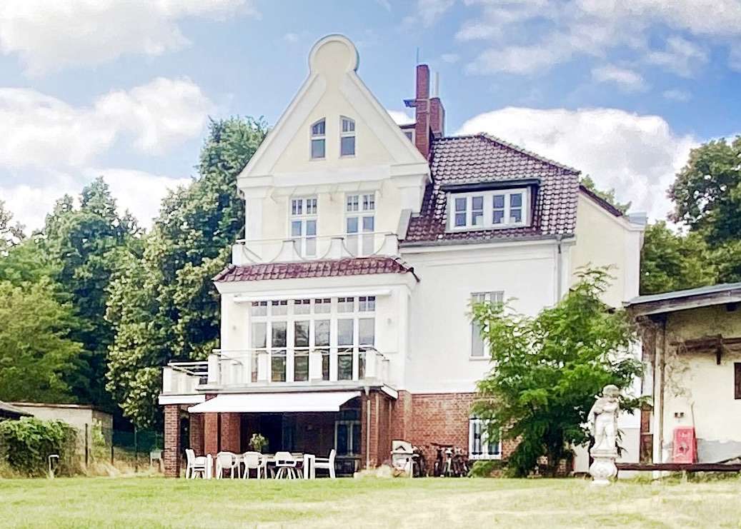 Thumbnail-Haus zum Kaufen in Berlin 2.499.000,00 € 337 m²