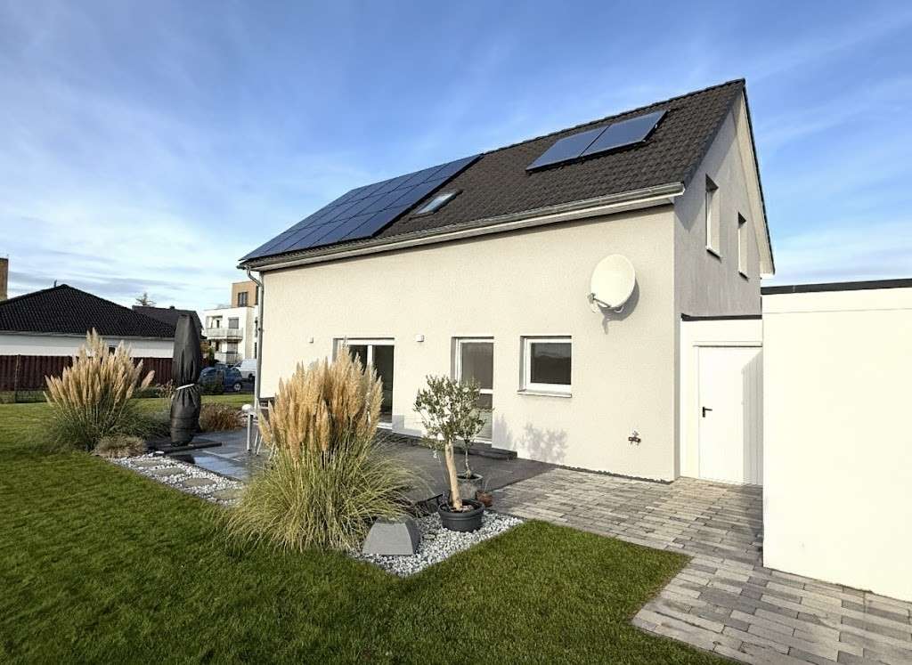 Thumbnail-Haus zum Kaufen in Sandersdorf-Brehna Brehna 489.000,00 € 138.03 m²