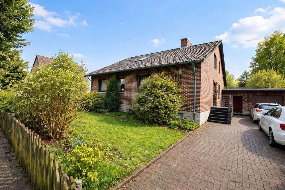 Thumbnail-Haus zum Kaufen in Niedernwöhren 279.000,00 € 185 m²