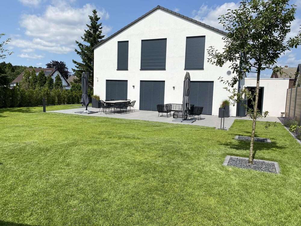 Thumbnail-Haus zum Kaufen in Duisburg 1.250.000,00 € 199 m²