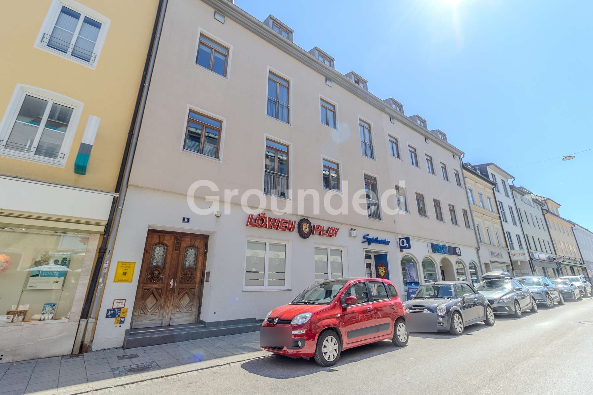 Thumbnail-Haus zum Kaufen in Traunstein 4.260.000,00 € 869.75 m²
