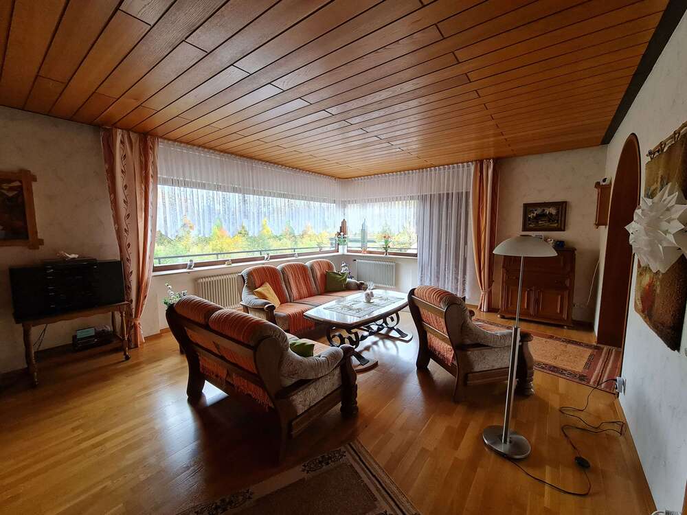 Thumbnail-Haus zum Kaufen in Seckach 325.000,00 € 315 m²