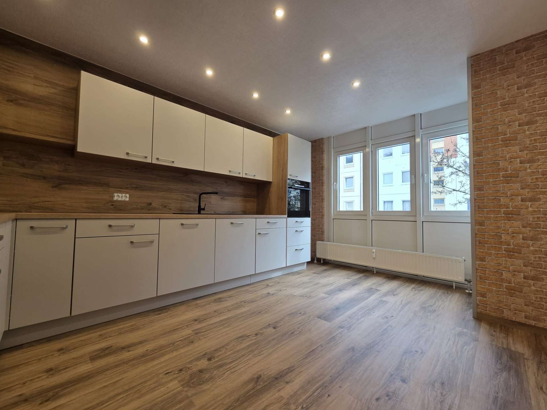 Thumbnail-Wohnung zum Mieten in Meiningen 1.220,00 € 122 m²