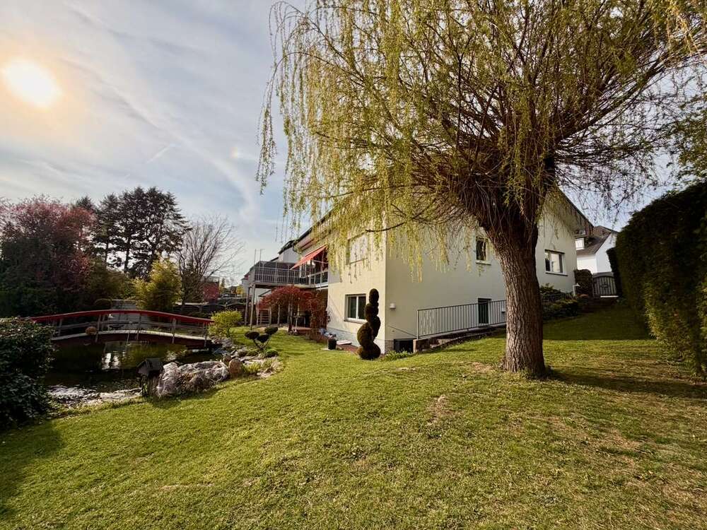 Thumbnail-Haus zum Kaufen in Usingen 1.295.000,00 € 322 m²