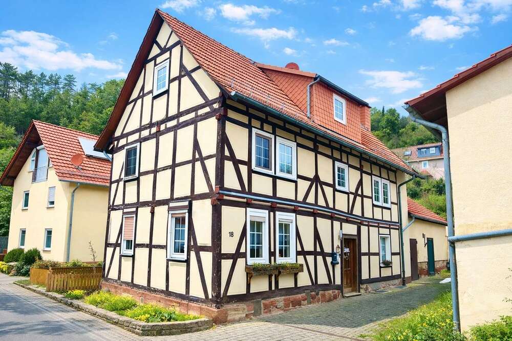 Thumbnail-Haus zum Kaufen in Ringgau 95.000,00 € 150 m²