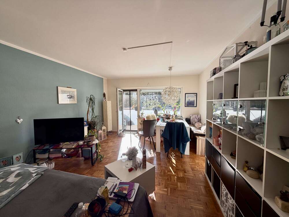 Thumbnail-Wohnung zum Kaufen in Wiesbaden Medenbach 179.000,00 € 73 m²