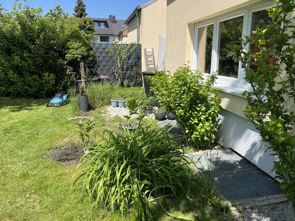 Thumbnail-Haus zum Mieten in Mannheim 1.730,00 € 165 m²