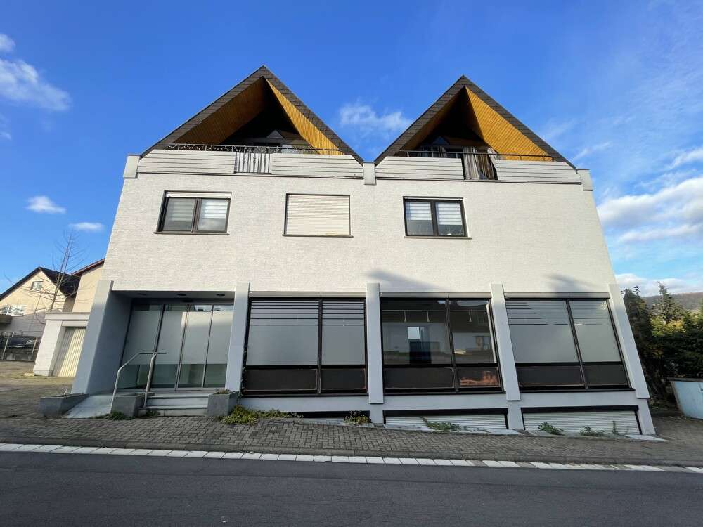 Thumbnail-Haus zum Kaufen in Klingenberg am Main Trennfurt 569.000,00 € 183 m²