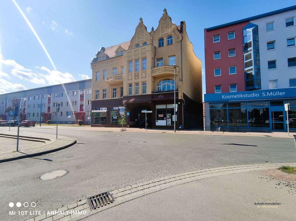 Thumbnail-Wohnung zum Mieten in Bitterfeld 595,00 € 99.38 m²