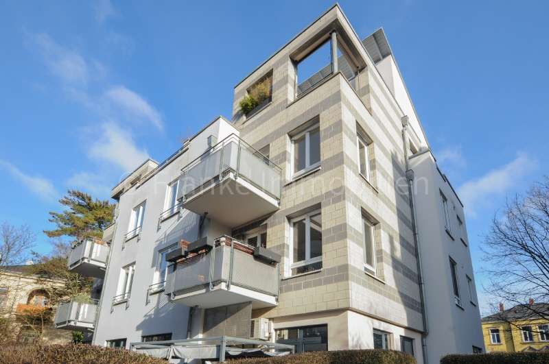 Thumbnail-Wohnung zum Kaufen in Dresden 215.000,00 € 67.96 m²