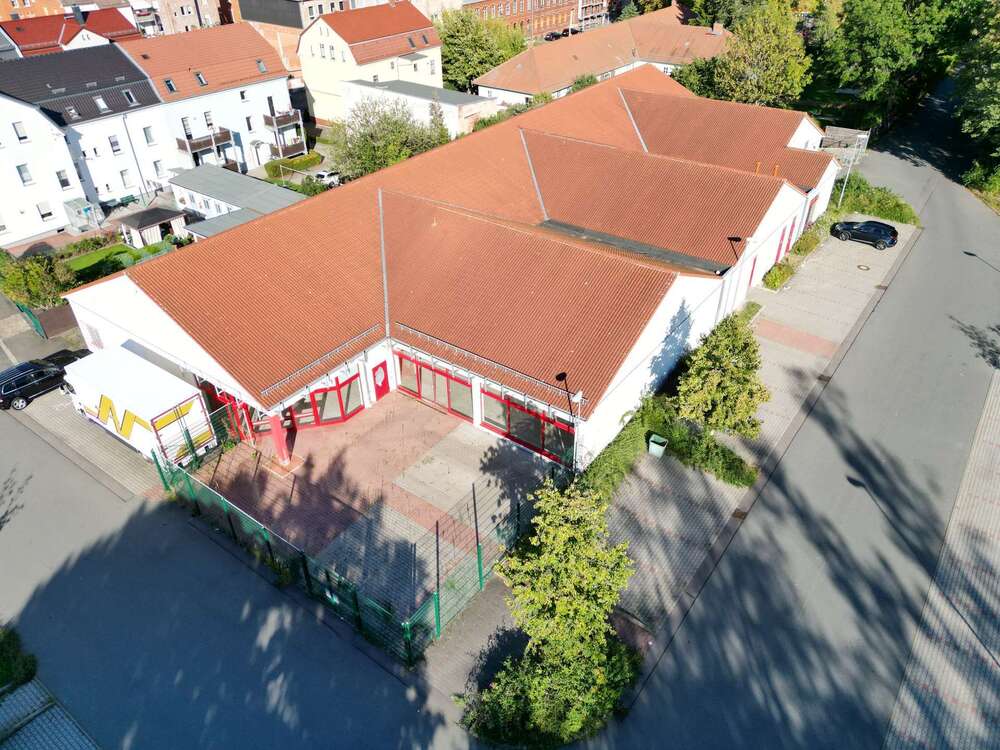 Thumbnail-Halle in Zwickau 7.900,00 € 1259 m²