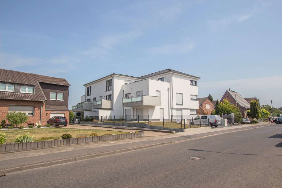 Thumbnail-Wohnung zum Kaufen in Korschenbroich Pesch 889.000,00 € 157 m²