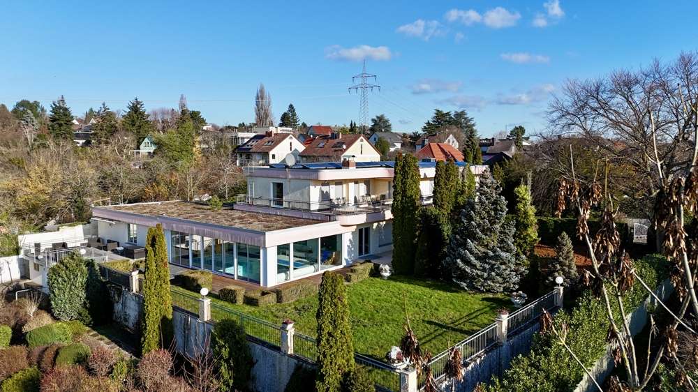 Thumbnail-Haus zum Kaufen in Wiesbaden Freudenberg 1.950.000,00 € 366.15 m²
