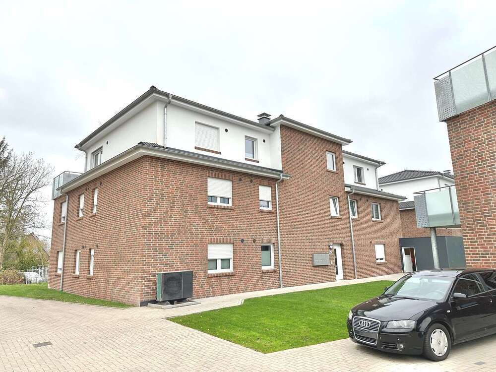 Thumbnail-Wohnung zum Mieten in Ovelgönne 850,00 € 80.82 m²