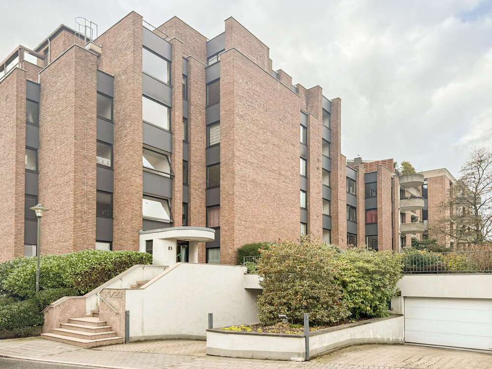 Thumbnail-Wohnung zum Kaufen in Düsseldorf 298.000,00 € 93 m²