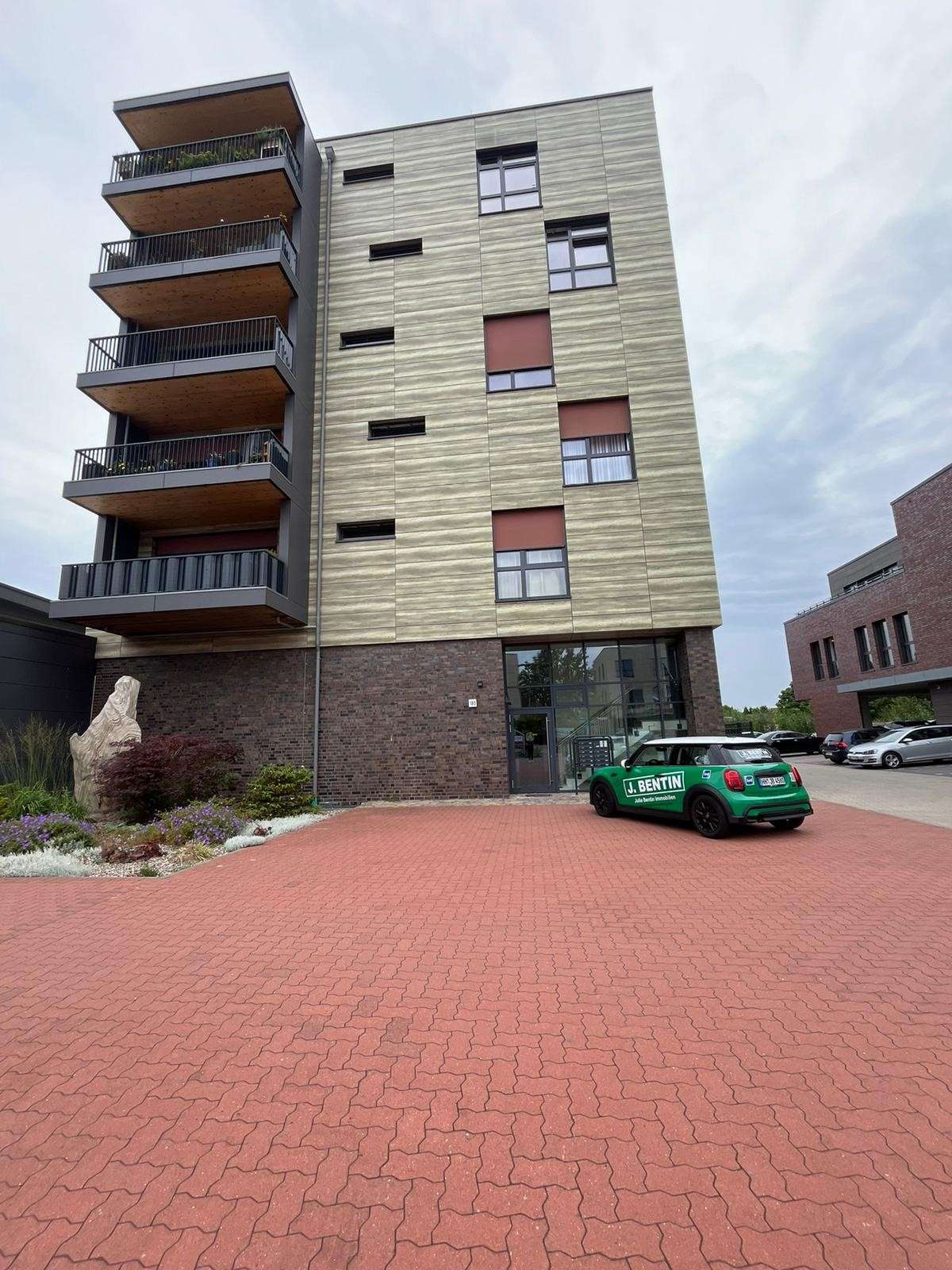 Thumbnail-Wohnung zum Mieten in Hamburg 1.144,00 € 85.38 m²