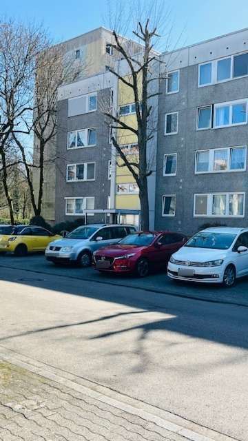 Thumbnail-Wohnung zum Kaufen in Freiburg im Breisgau 270.000,00 € 93 m²