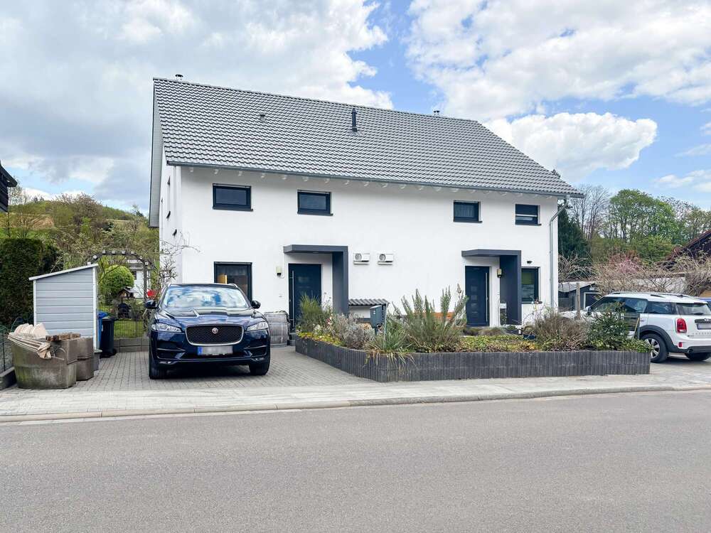 Thumbnail-Haus zum Kaufen in Groß-Umstadt 695.000,00 € 198.06 m²
