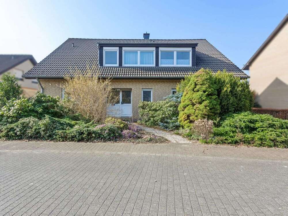 Thumbnail-Haus zum Kaufen in Schloß Holte-Stukenbrock 469.000,00 € 184.51 m²