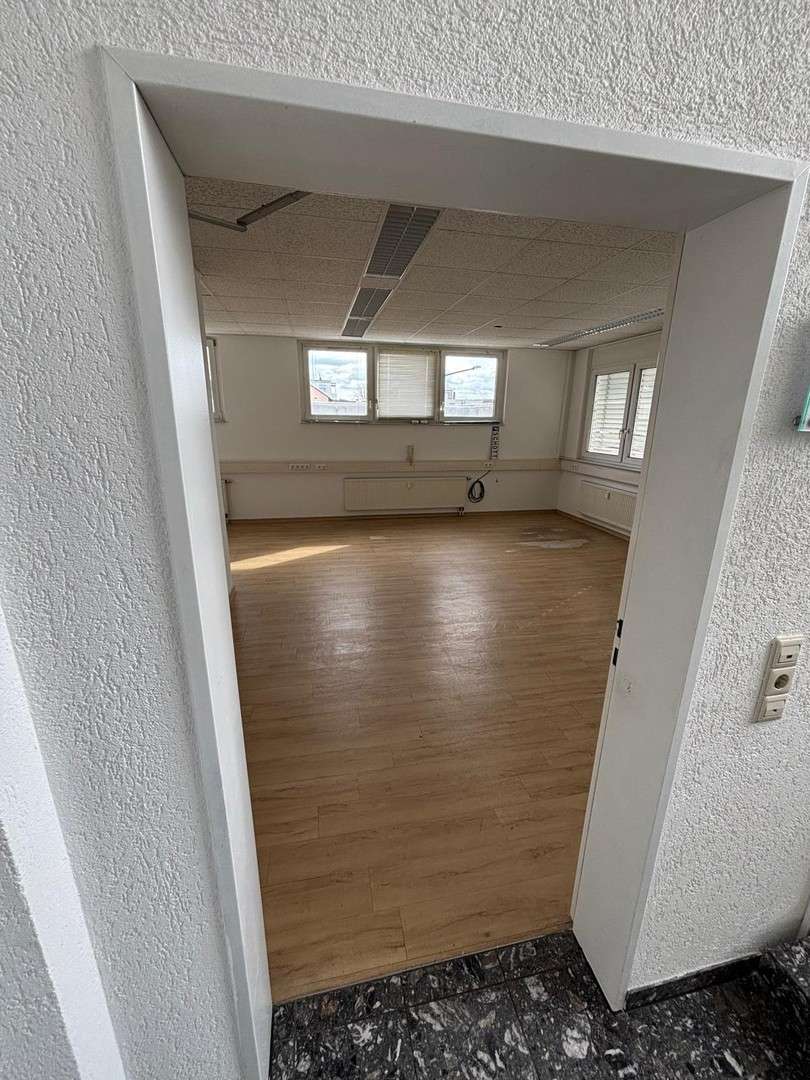Thumbnail-Büro in Magstadt 760,00 € 87 m²