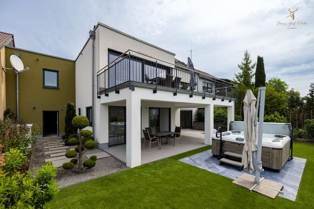 Thumbnail-Haus zum Kaufen in Helmstadt 799.000,00 € 253.18 m²