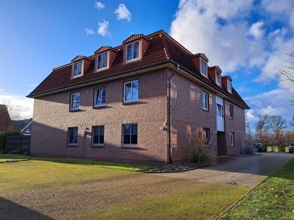 Thumbnail-Wohnung zum Kaufen in Wiefelstede 230.000,00 € 86.85 m²