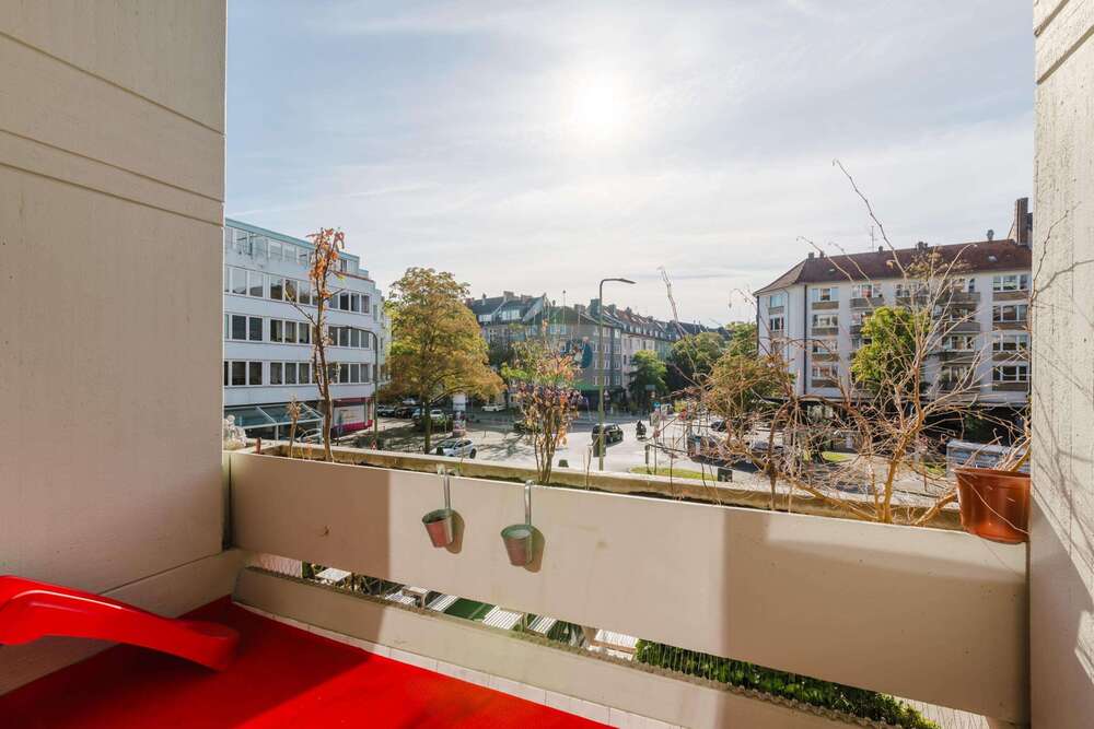 Thumbnail-Wohnung zum Kaufen in Düsseldorf 450.000,00 € 93 m²