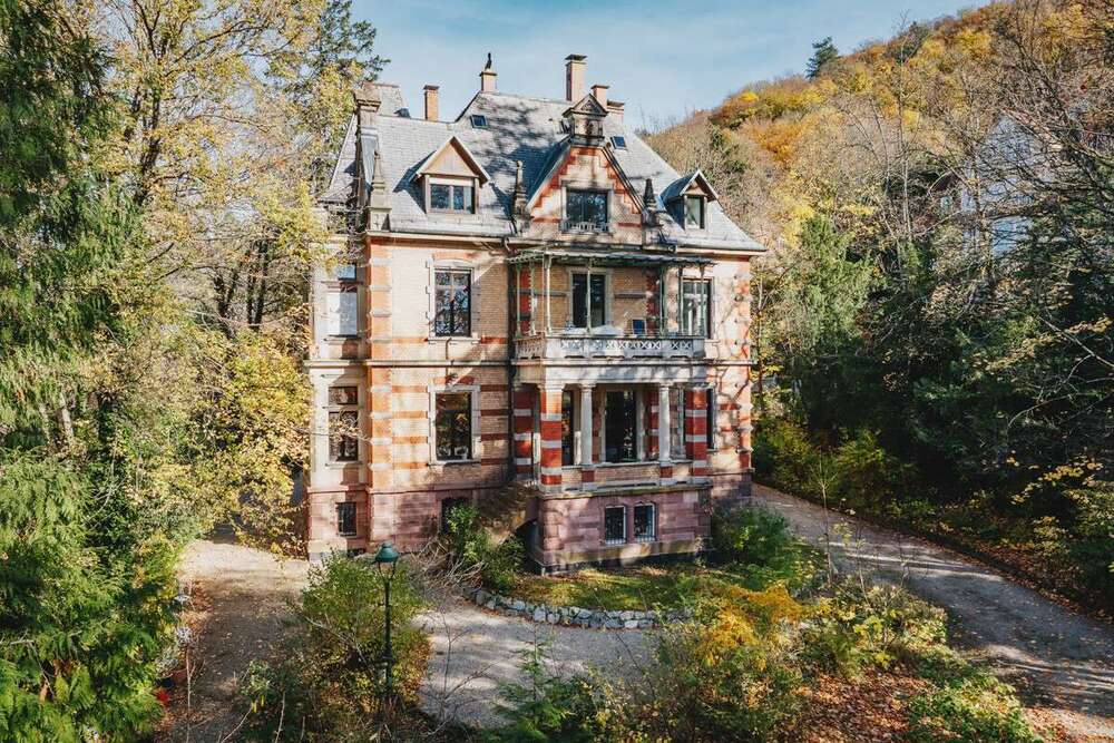 Thumbnail-Haus zum Kaufen in Freiburg im Breisgau Herdern 5.900.000,00 € 697.9 m²