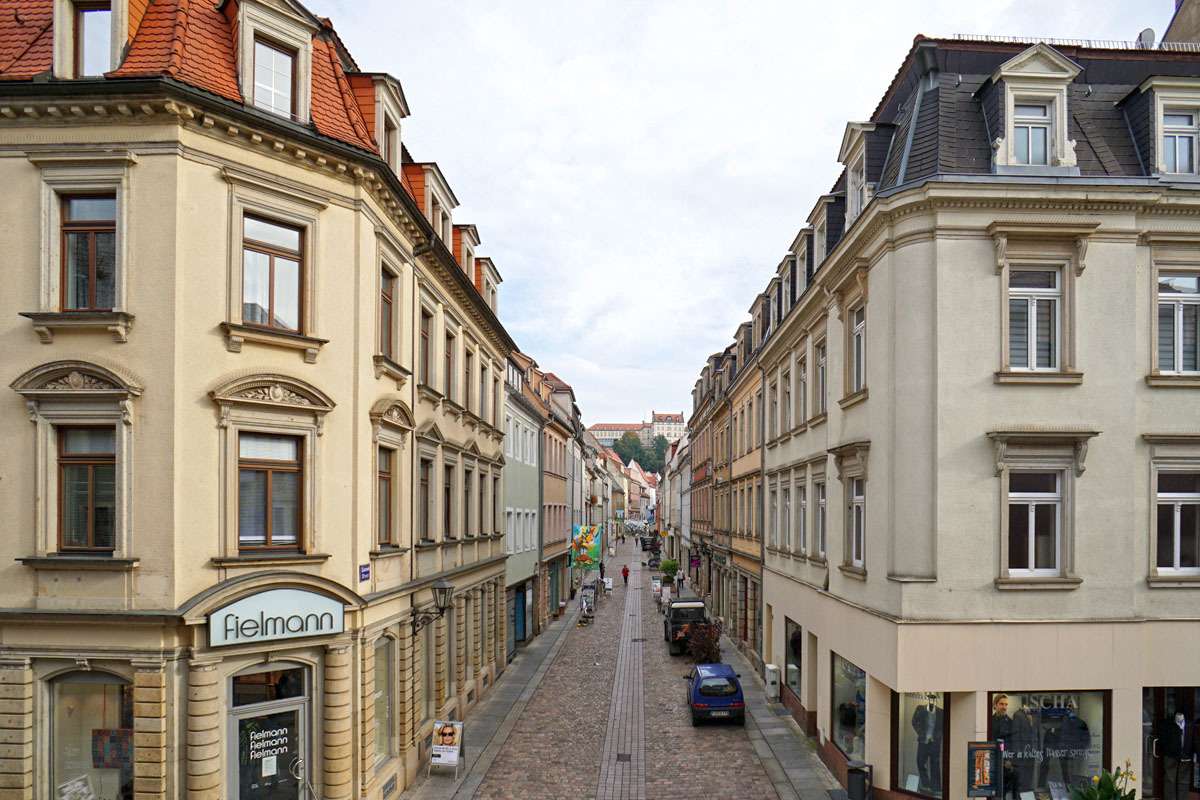 Thumbnail-Wohnung zum Mieten in Pirna 700,00 € 100 m²