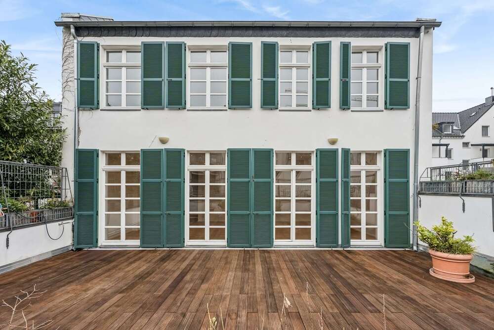 Thumbnail-Wohnung zum Mieten in Düsseldorf-Carlstadt 4.000,00 € 187 m²