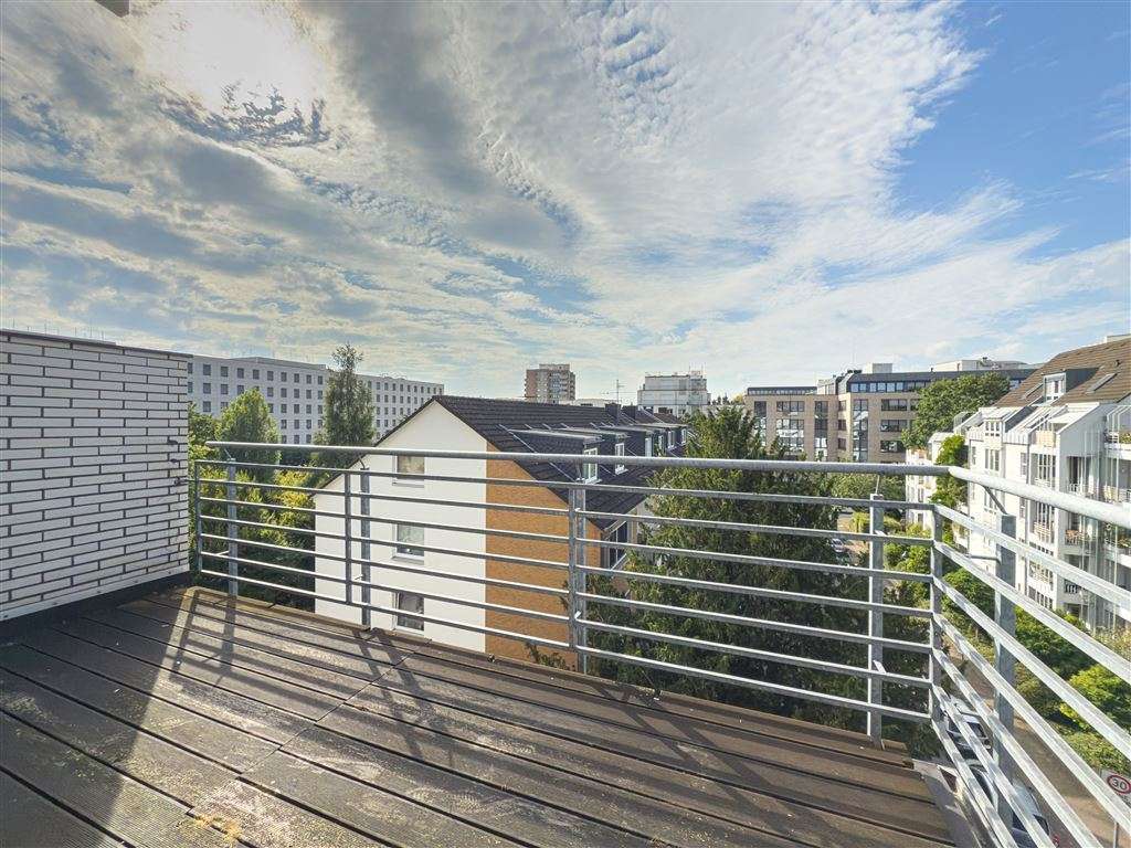 Thumbnail-Wohnung zum Kaufen in Düsseldorf 355.500,00 € 67.8 m²