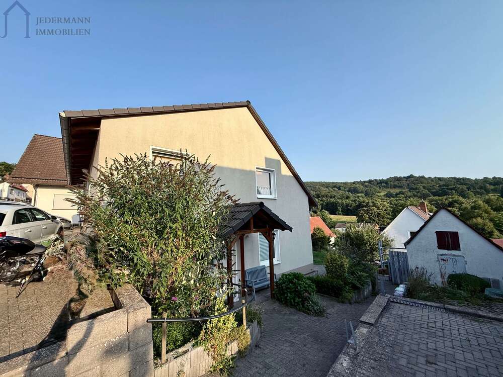 Thumbnail-Wohnung zum Mieten in Helsa 650,00 € 83 m²