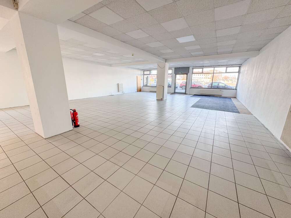 Thumbnail-Einzelhandel in Freilassing 1.500,00 € 154 m²