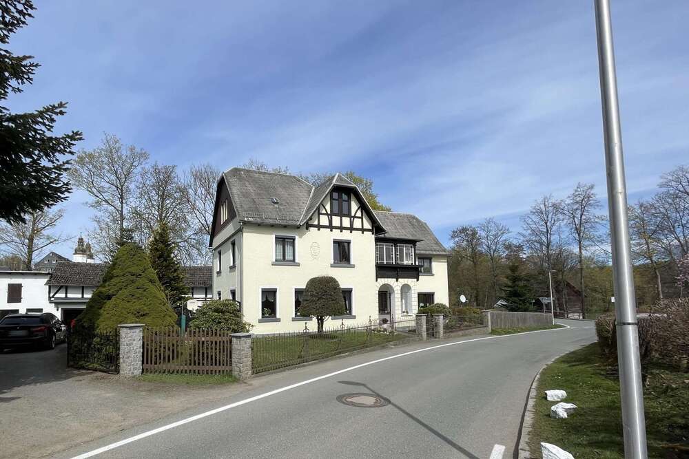 Thumbnail-Haus zum Kaufen in Crimmitschau 229.000,00 € 160 m²