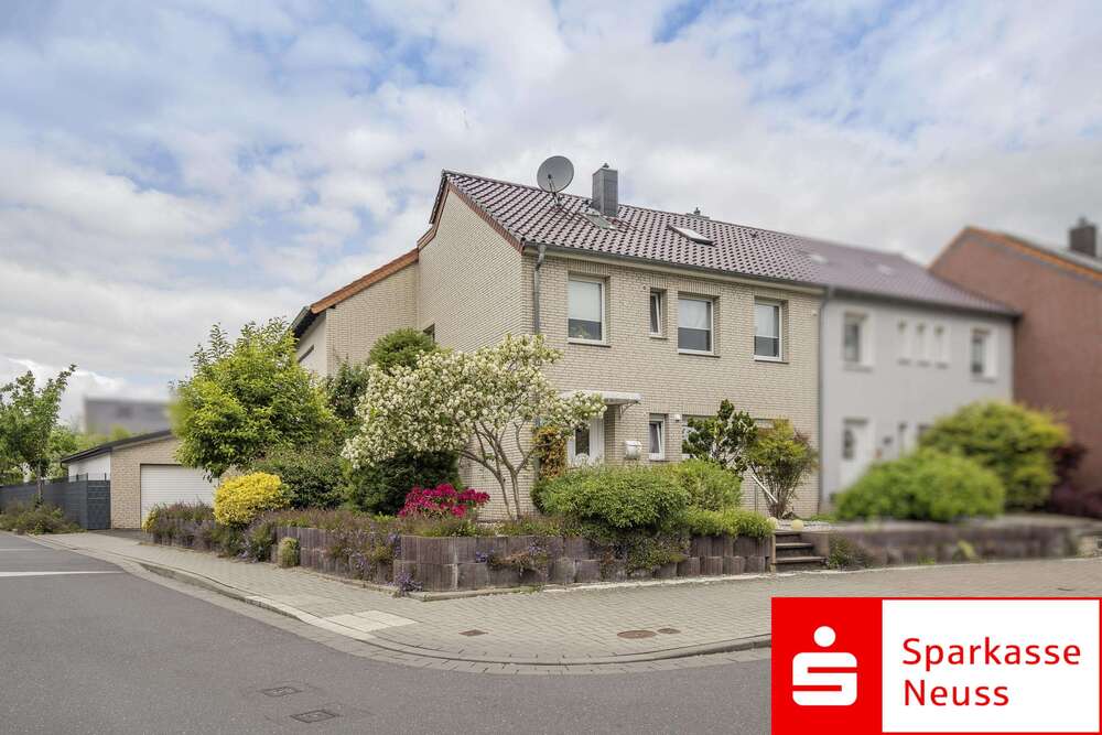 Thumbnail-Haus zum Kaufen in Kaarst 610.000,00 € 157.84 m²