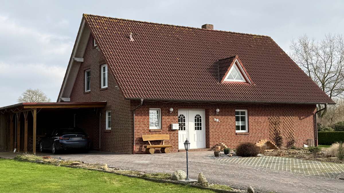 Thumbnail-Haus zum Kaufen in Aurich 379.000,00 € 185 m²