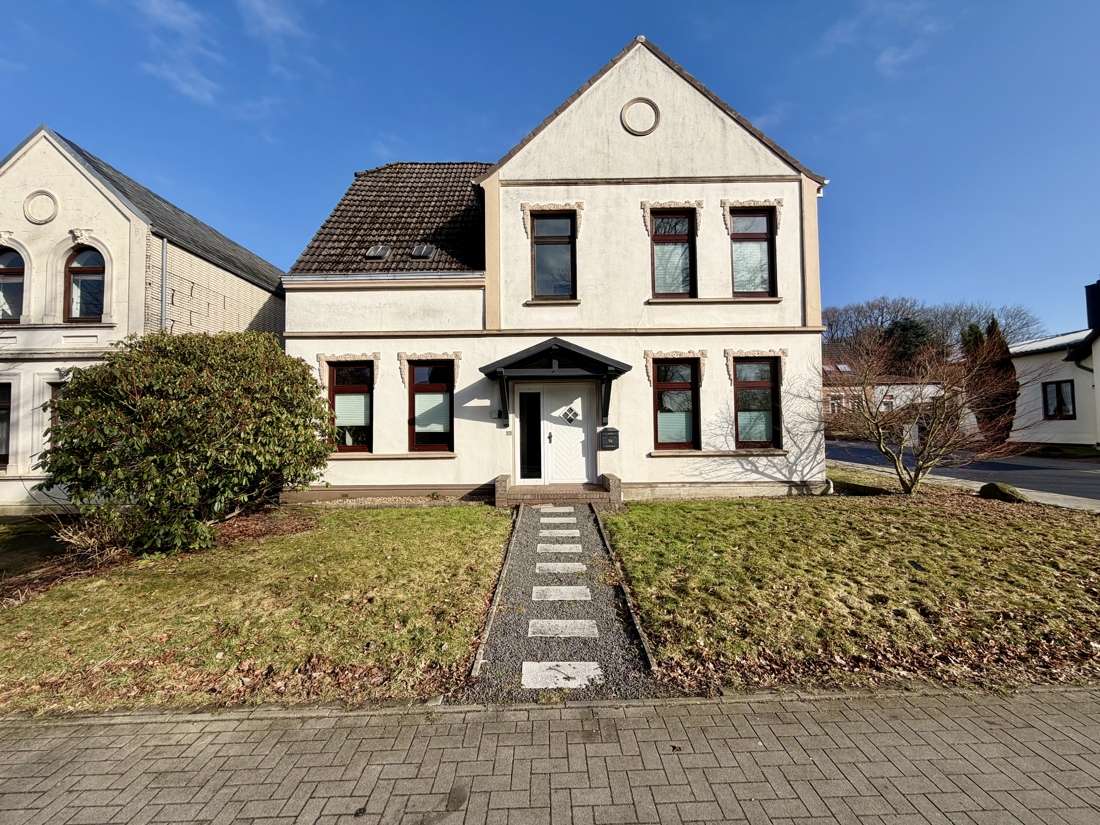 Thumbnail-Haus zum Kaufen in Albersdorf 295.000,00 € 222.31 m²