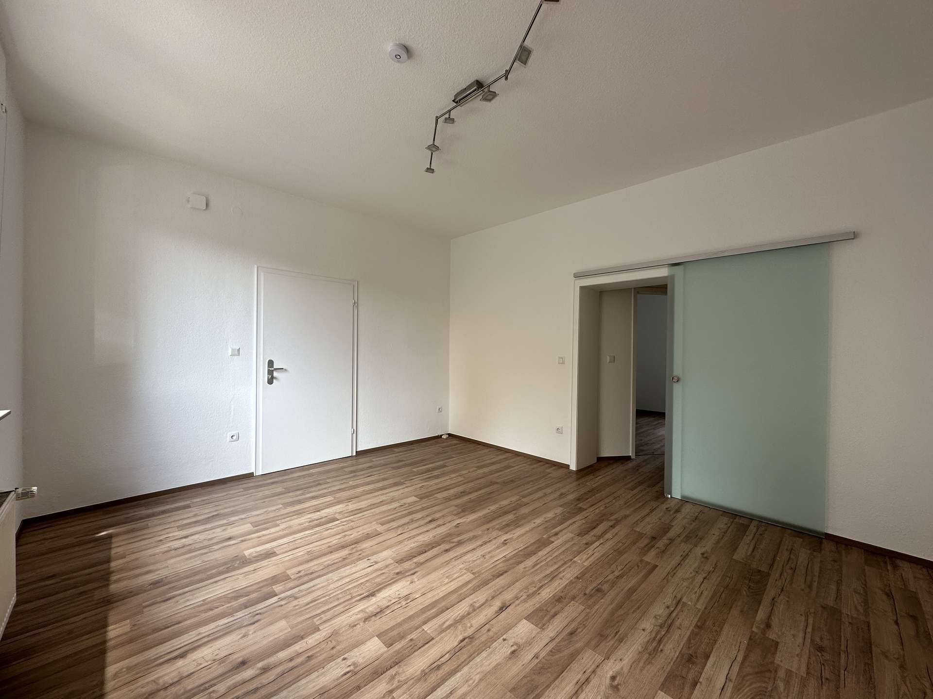 Thumbnail-Wohnung zum Mieten in Krefeld 400,00 € 40 m²