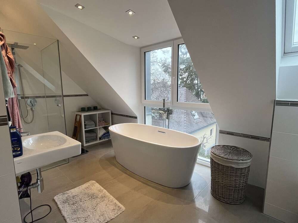 Thumbnail-Wohnung zum Mieten in München 2.950,00 € 130 m²