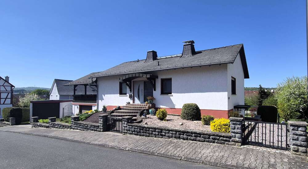 Thumbnail-Haus zum Kaufen in Löhnberg 319.000,00 € 154 m²