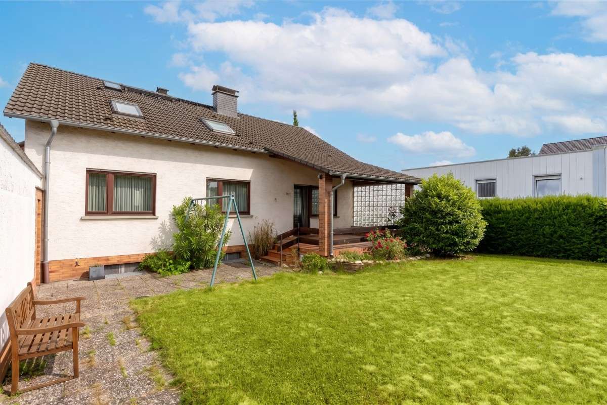 Thumbnail-Haus zum Kaufen in Hofheim 749.000,00 € 132.73 m²