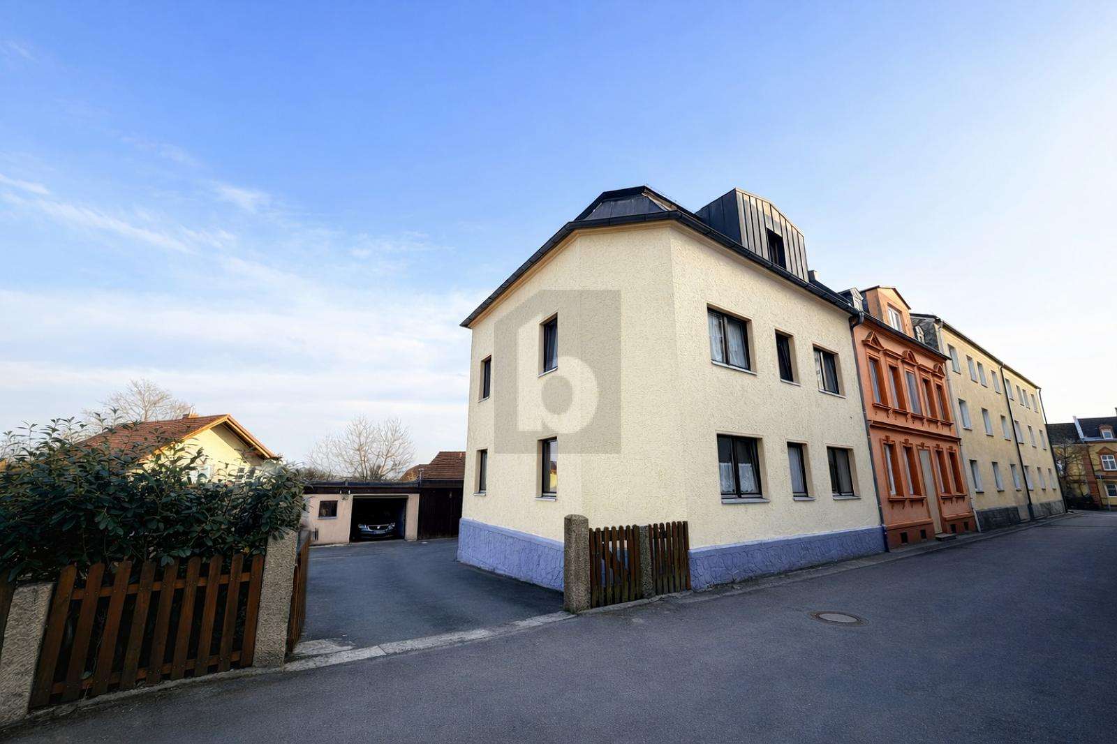 Thumbnail-Haus zum Kaufen in Schönwald 160.000,00 € 187 m²