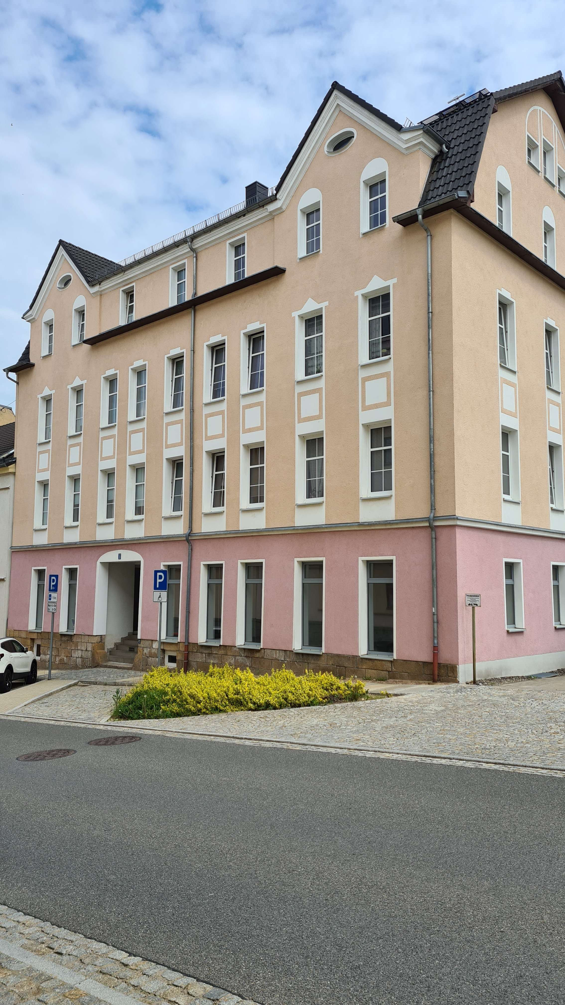 Thumbnail-Wohnung zum Kaufen in Lengenfeld 50.000,00 € 57.07 m²