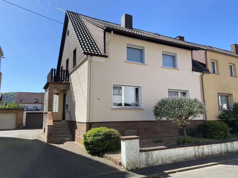 Thumbnail-Haus zum Kaufen in Dillingen 255.000,00 € 175 m²
